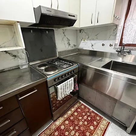 Boulevard アパート ティラナ